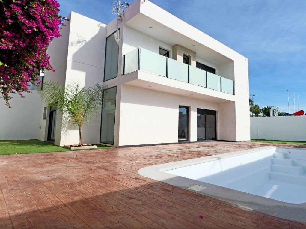 4-1-71.jpg villa for sale in Fortuna