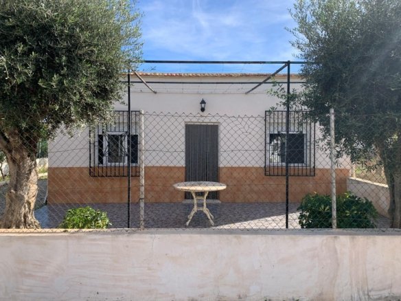 Finca for sale in Los Alcazares