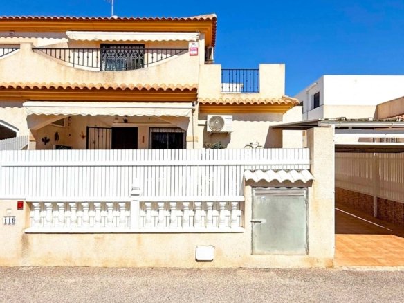 Town House for sale in Orihuela Costa