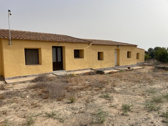 Country House for sale in La Pinilla