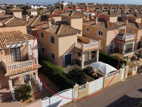 Villa for sale in Orihuela Costa