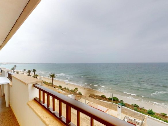 Apartment for sale in Mil Palmeras