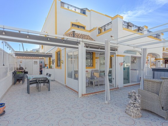 Villa for sale in Orihuela Costa