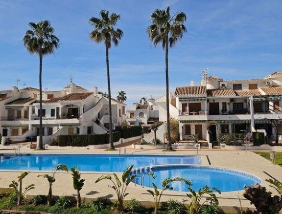 Bungalow for sale in Pilar de La Horadada