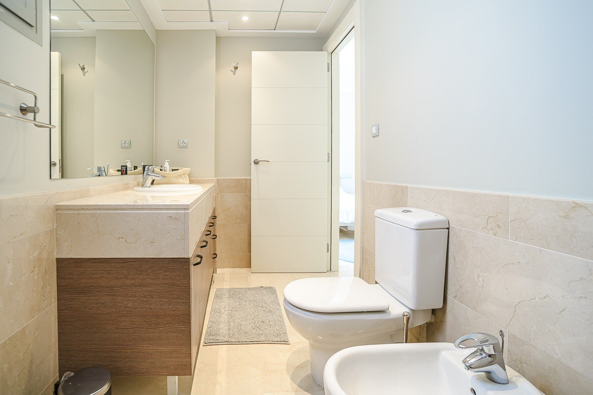 o_1is8ik1qemts1iaqcvq2kjnp243