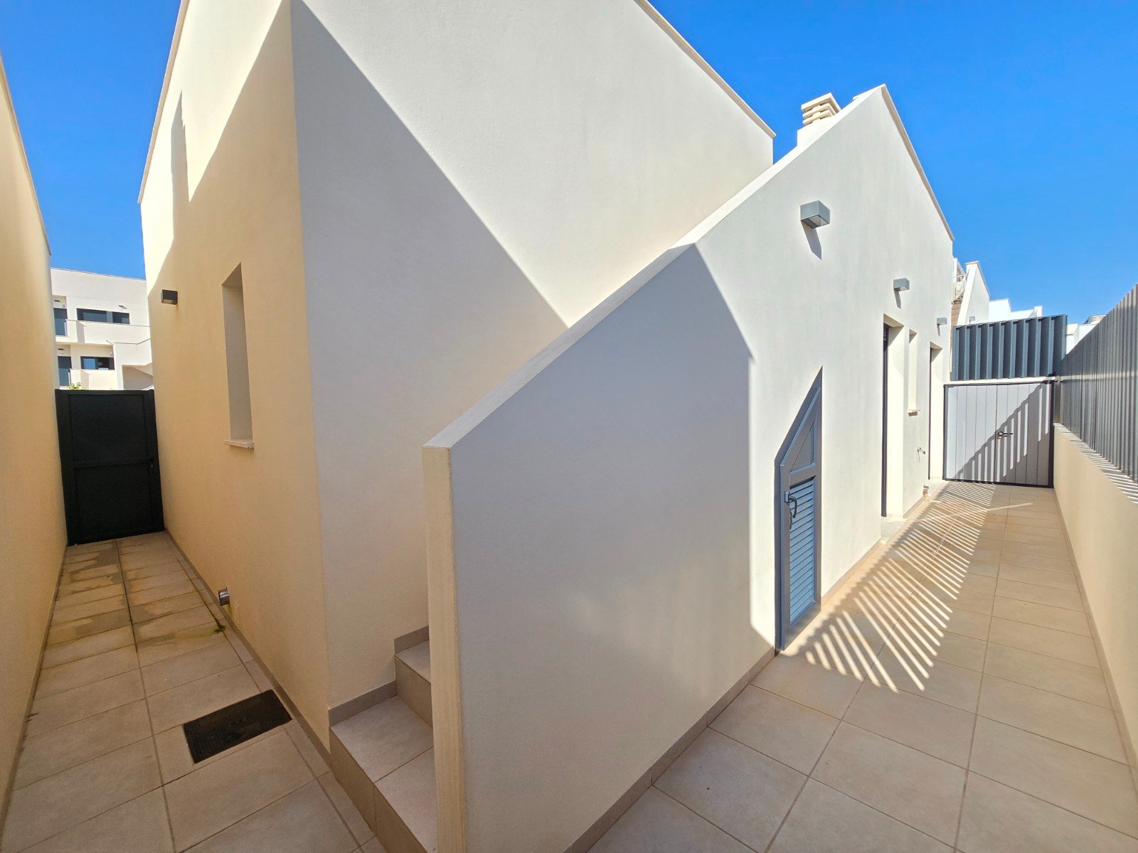 o_1j7h7l71s1hbh19gs1b371gtc1hva3j