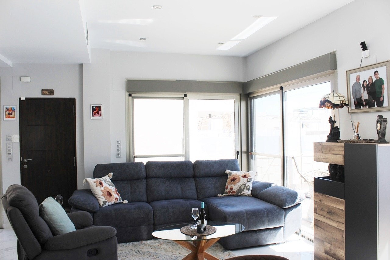 o_1j9fa0uh51m6t17dl1dtq11611p322p