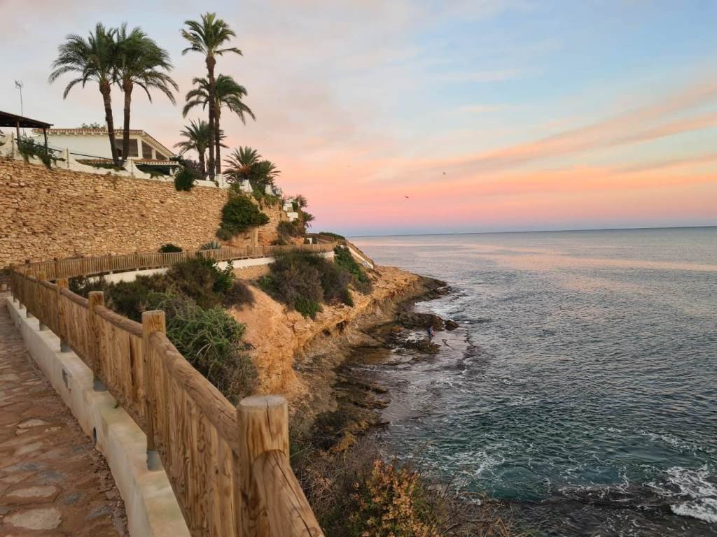 o_1j9fikro3tfsqqjvu7rgk1hc29