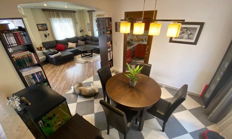 00e14eab-6bff4e1e-d273-4a13-9a11-11994ad453af