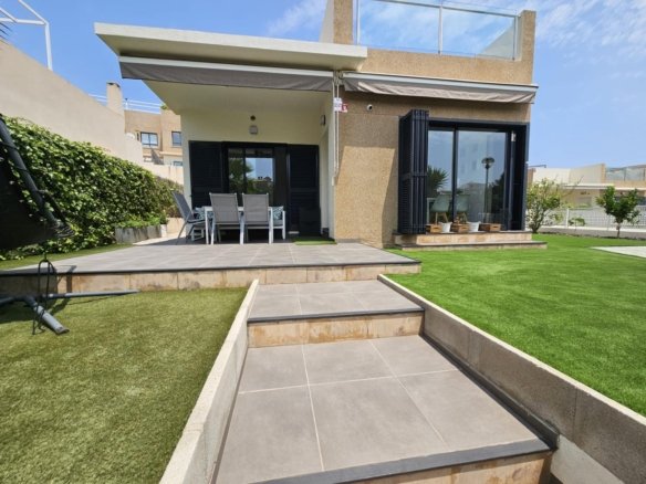 Villa for sale in Orihuela Costa