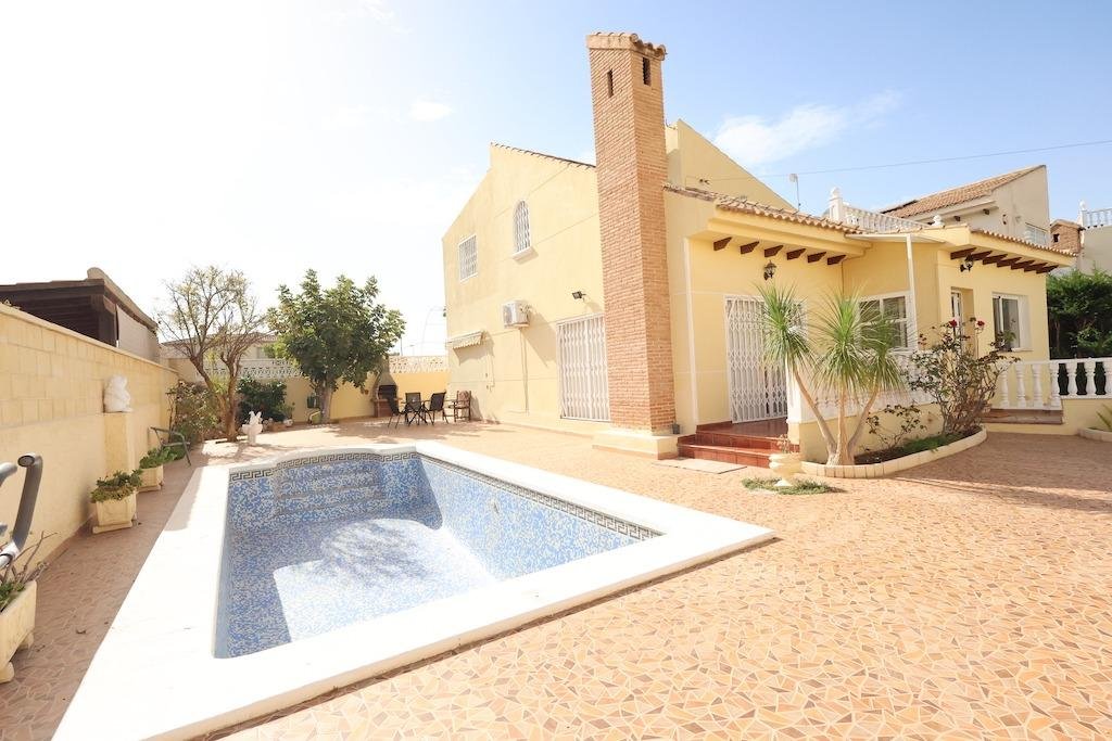 2-1-65.jpg Villa for sale in Orihuela Costa
