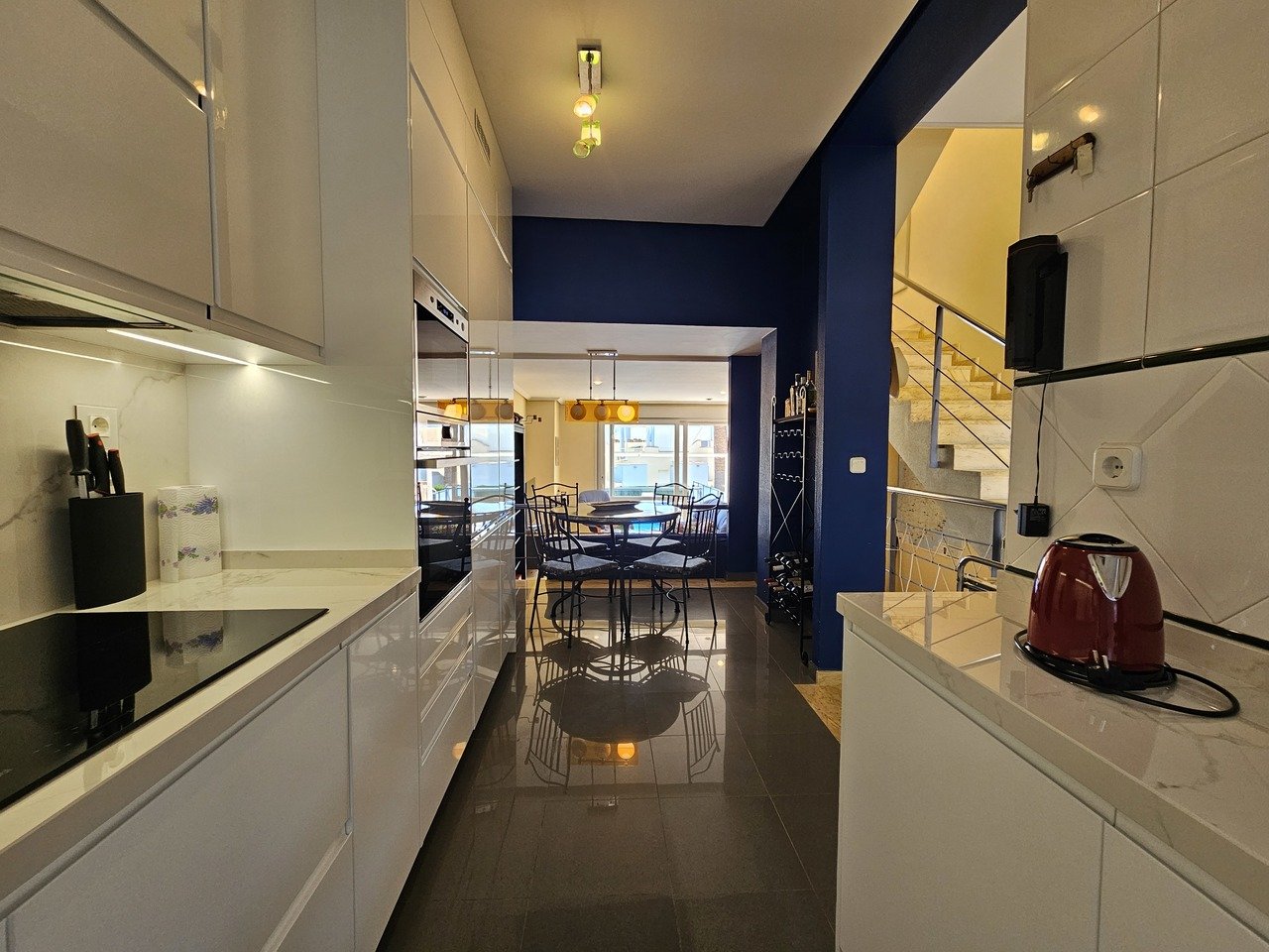 20250408_131922_xlarge