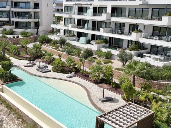 Apartment for sale in Las Colinas Golf
