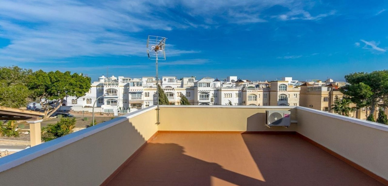 463619_xl Alicante – Sunrise Dream Properties