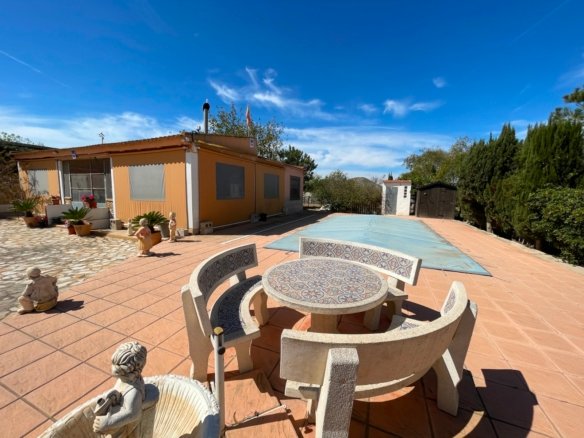 Villa for sale in Guardamar del Segura
