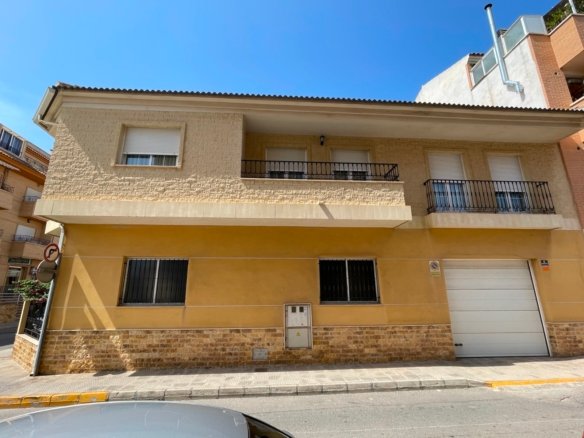 Town House for sale in Formentera del Segura