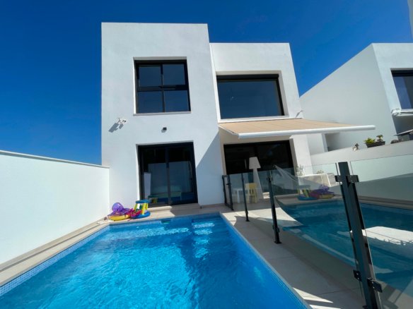 Villa for sale in Formentera del Segura