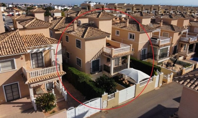 8e2bdd0e-4444.jpg Villa for sale in Orihuela Costa