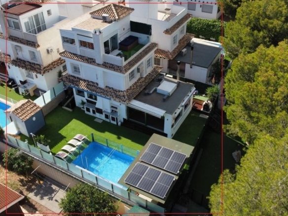 Villa for sale in Orihuela Costa