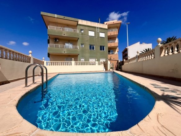 Apartment for sale in San Miguel de Salinas