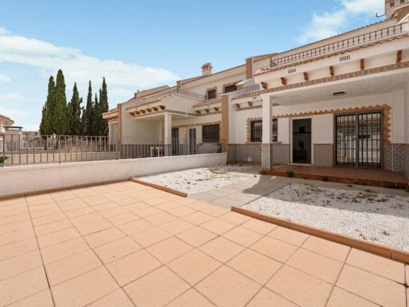 Town House for sale in San Miguel de Salinas