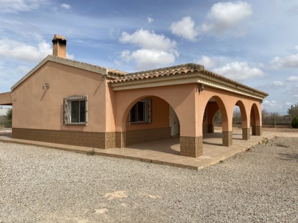 Town House for sale in Fuente Alamo