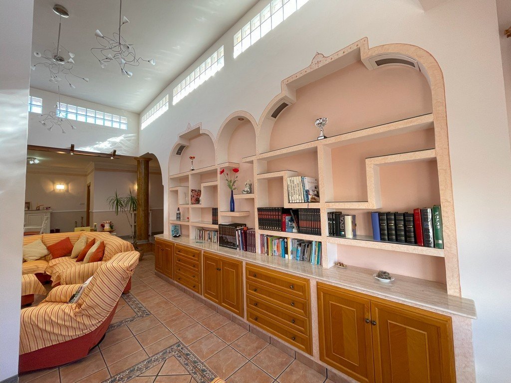 full_1421777_63844716