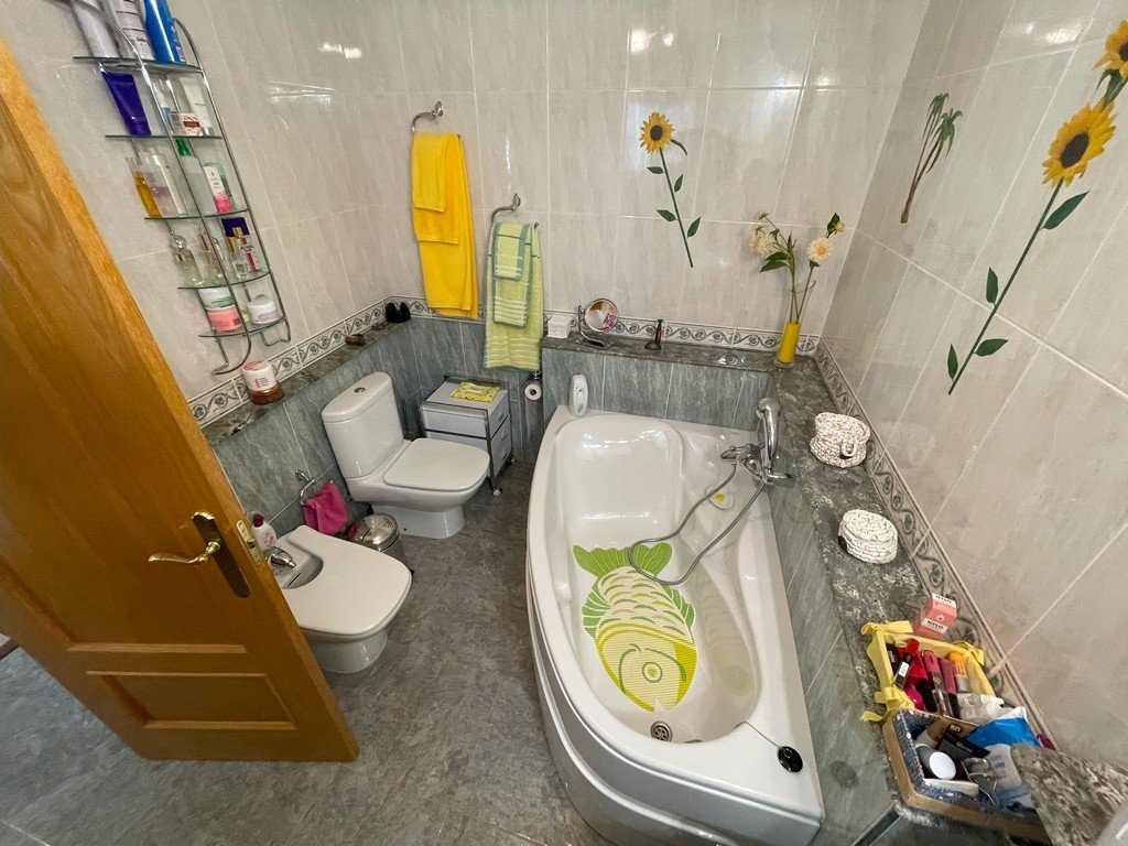 full_1421777_63844725