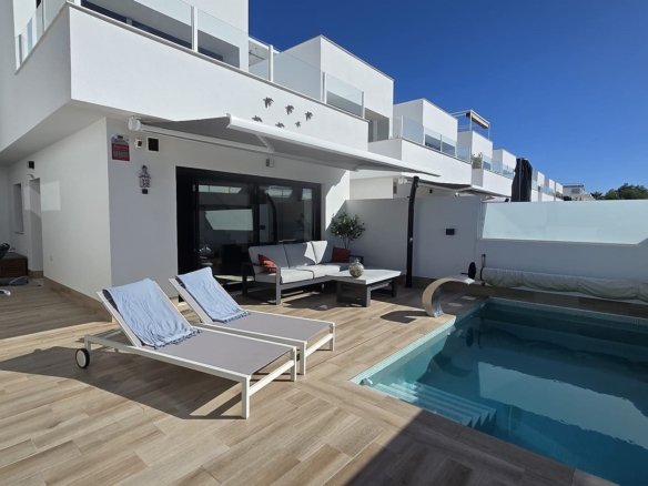 Villa for sale in San Pedro del Pinatar