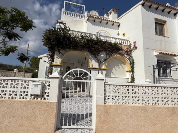 Duplex for sale in San Miguel de Salinas