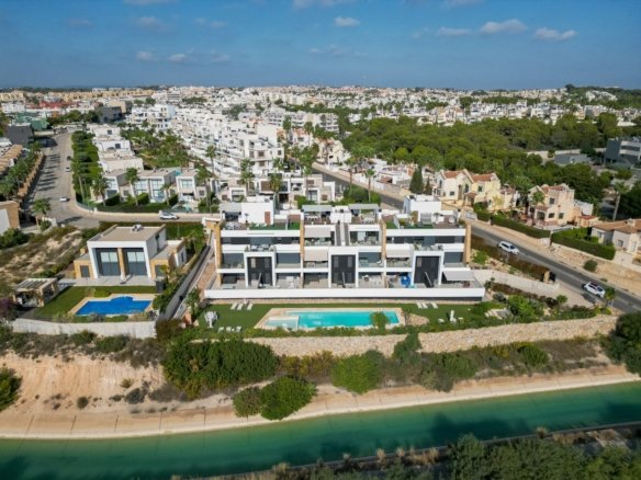 Penthouse for sale in Orihuela Costa