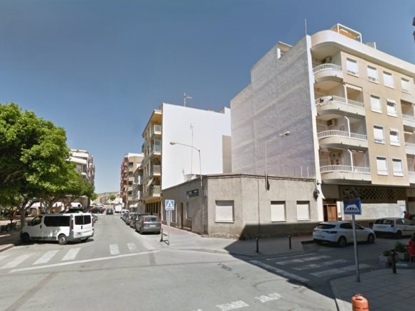 Town House for sale in Guardamar del Segura