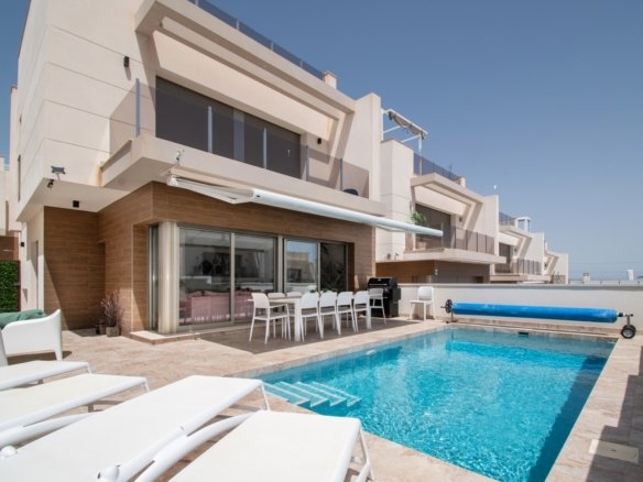 Villa for sale in Orihuela Costa