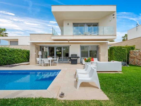 Villa for sale in Orihuela Costa