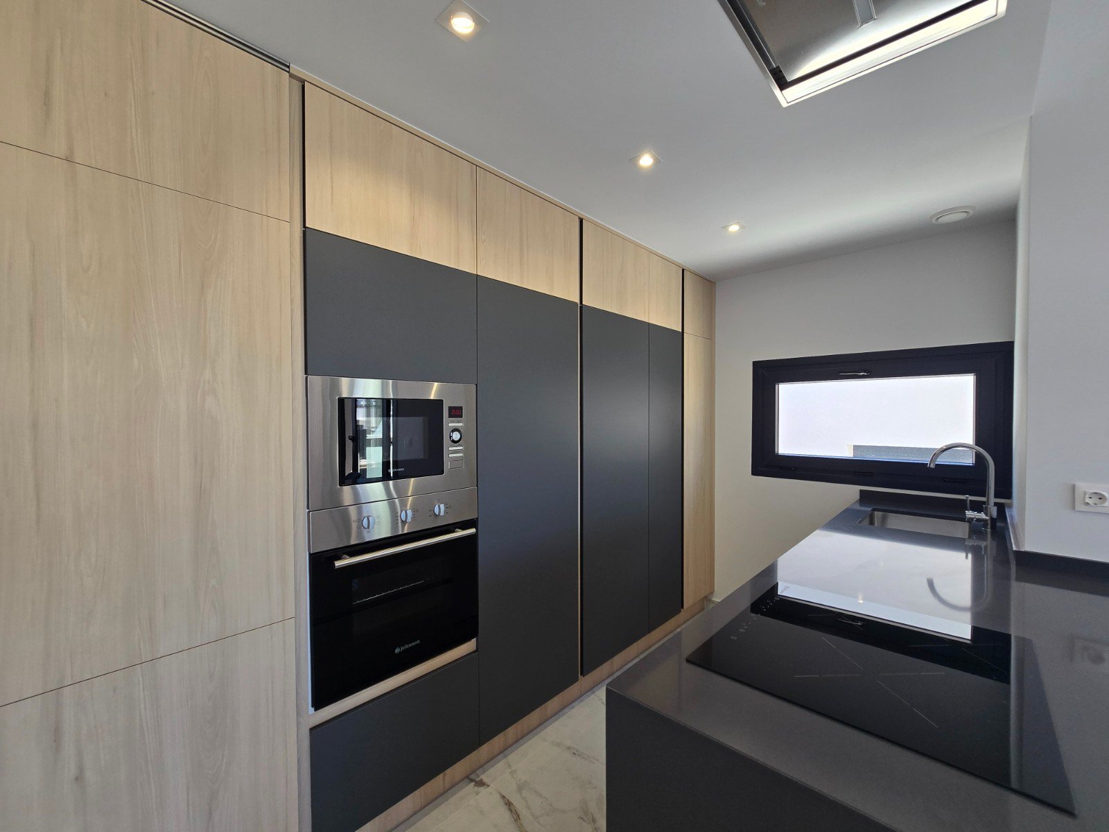 o_1j47u4mr31u42d0odnd152tik37