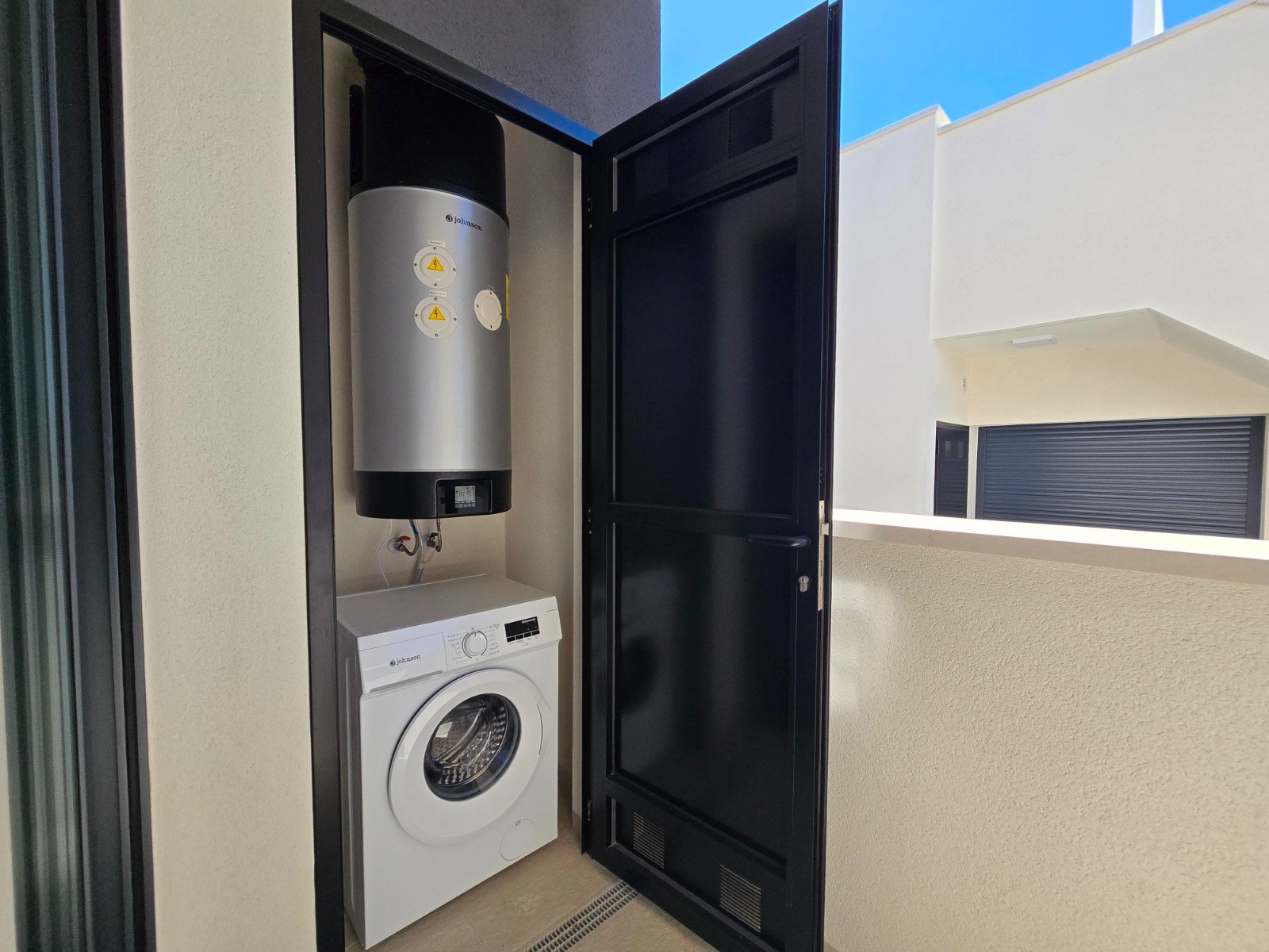 o_1j47u4mr357613ig1u9319eq1ovn3i