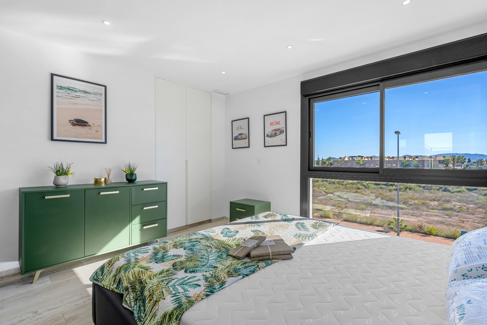 o_1j97neu33g7d1keguqt1mdd1rqe2t