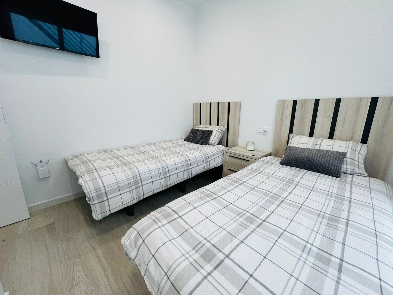 property_attachment_1pxsdwgeaj_20250819010458