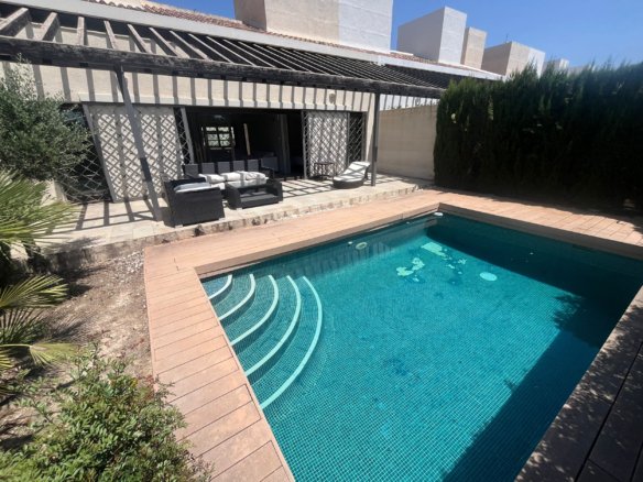 Villa for sale in Sucina