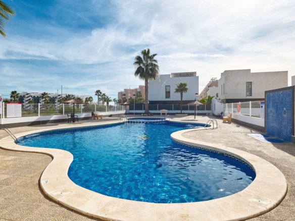 Semi Detached for sale in Guardamar del Segura