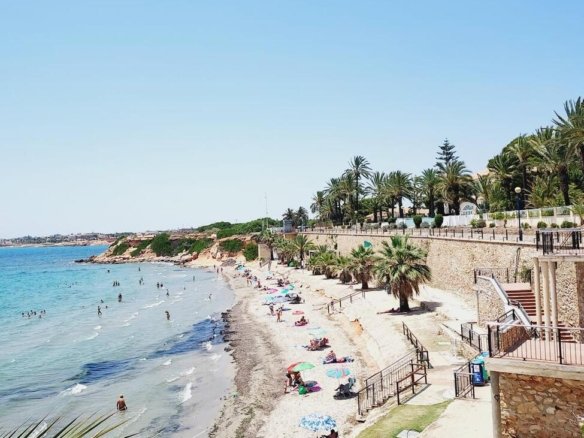 Villa for sale in Orihuela Costa