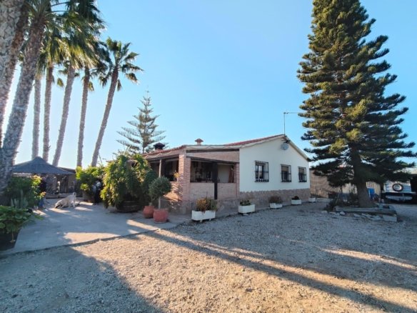 houses for sale in las-bayas