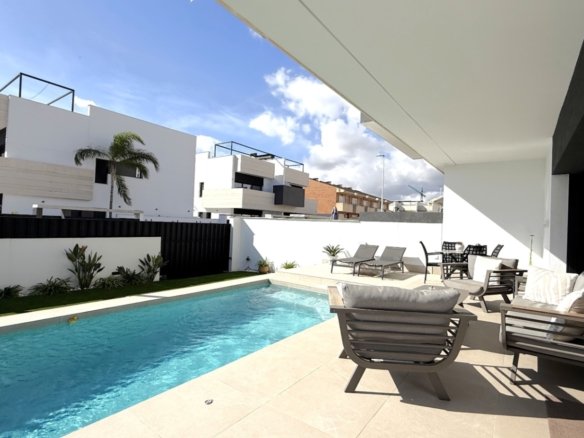 Bungalow for sale in Pilar de La Horadada