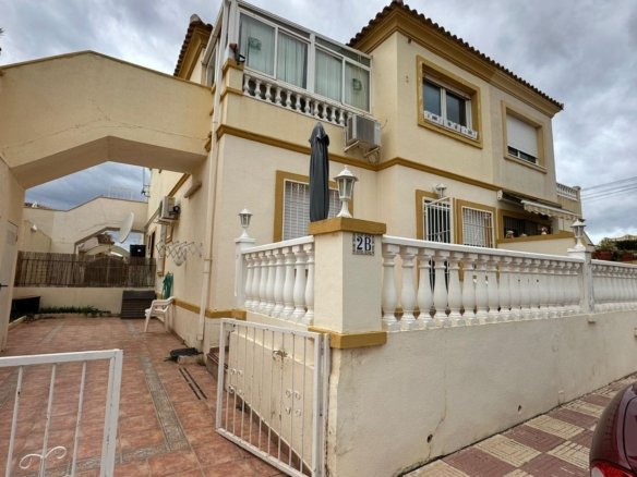 Bungalow for sale in Orihuela Costa
