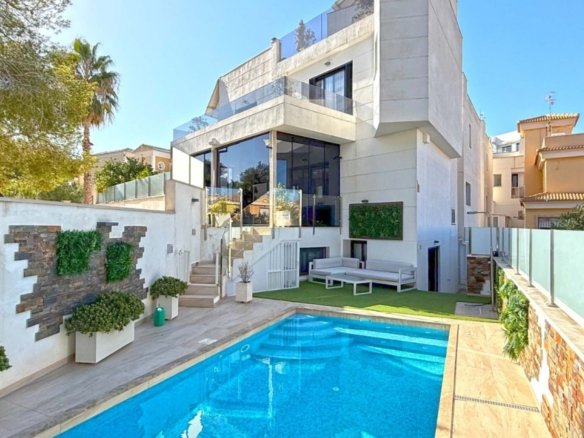 Villa for sale in Orihuela Costa