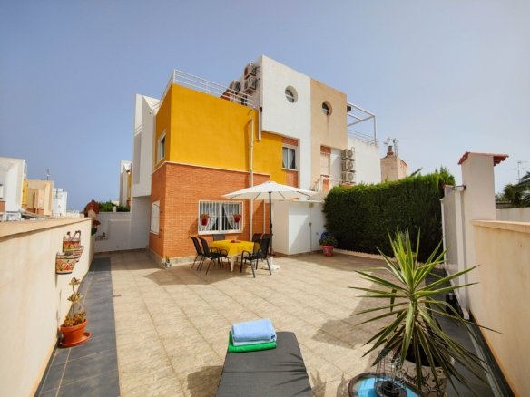 Town House for sale in Orihuela Costa