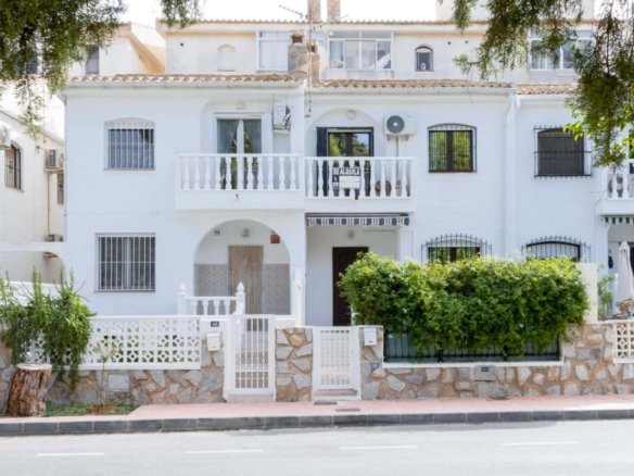 Town House for sale in Orihuela Costa