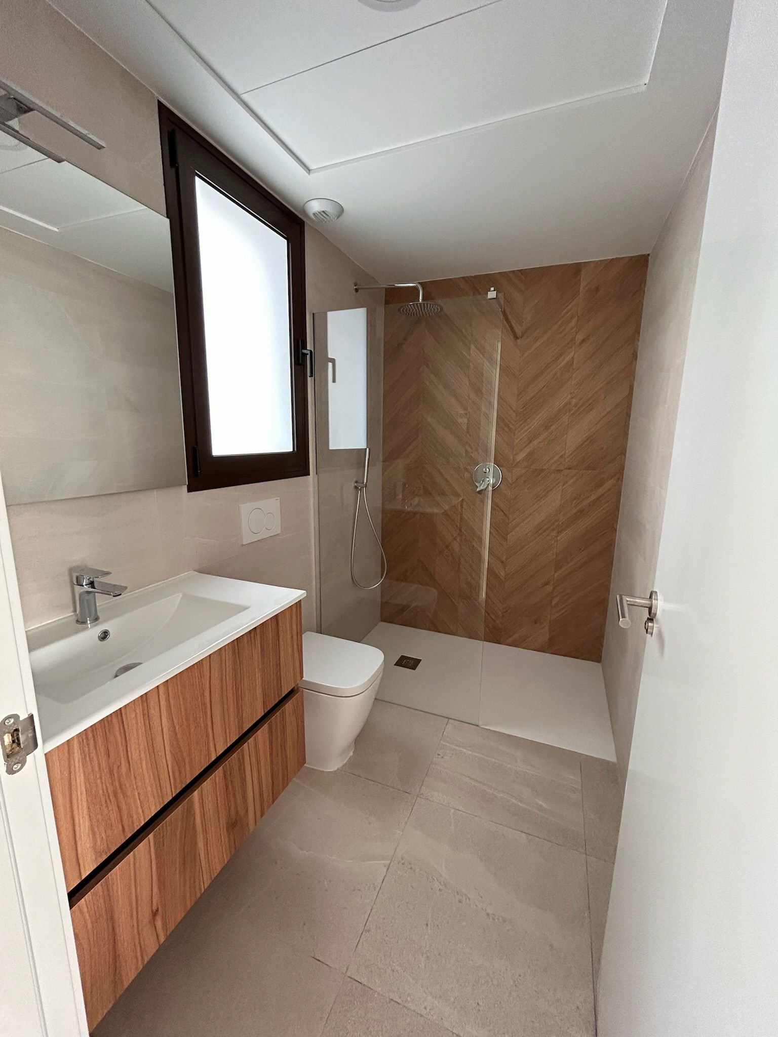 8349ecd6-ad82-4dc3-8771-37b3e9d302d4