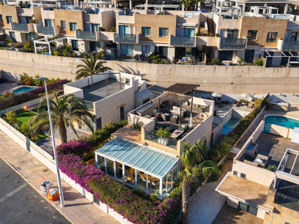 Villa for sale in La Zenia