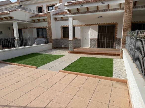 Town House for sale in San Miguel de Salinas
